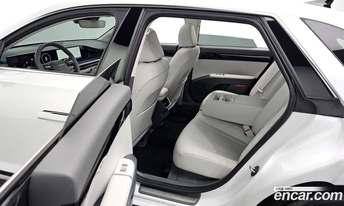 Hyundai Grandeur 2023 2.5 автомат (гидро), фото 25