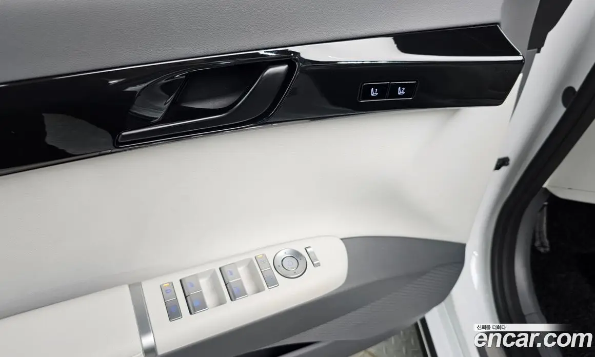 Hyundai Grandeur 2023 2.5 автомат (гидро), фото 30