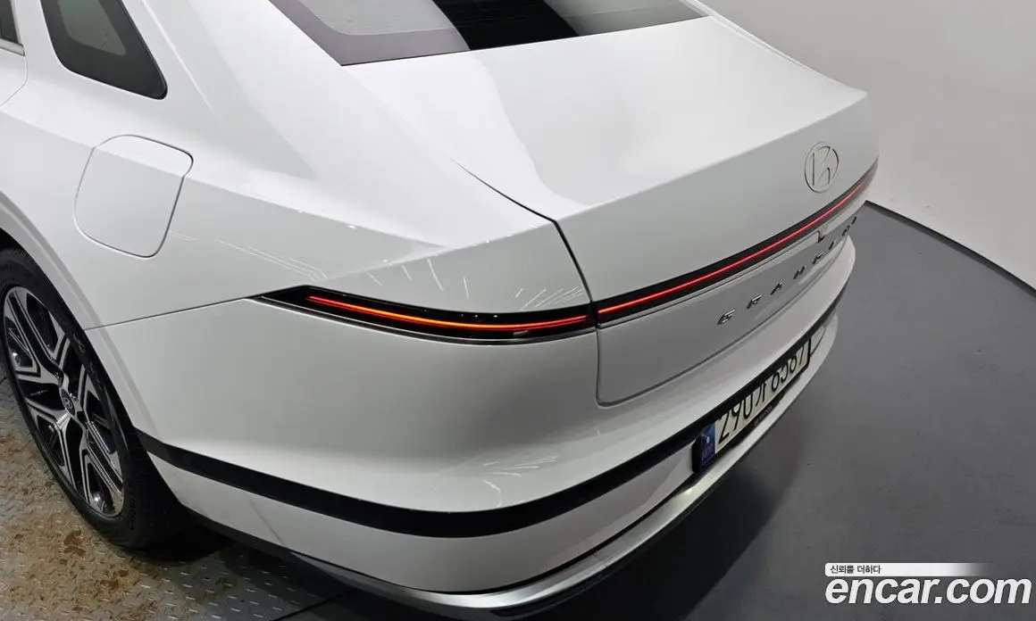 Hyundai Grandeur 2023 2.5 автомат (гидро), фото 9