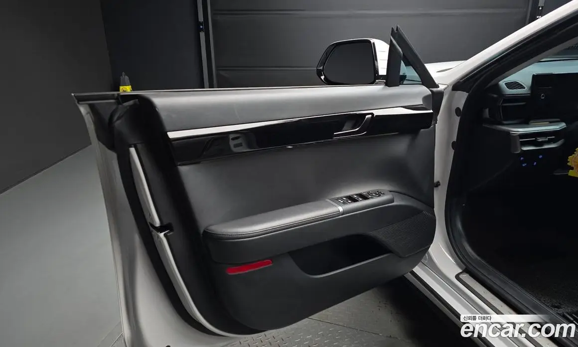 Hyundai Grandeur 2023 3.5 автомат (гидро), фото 14