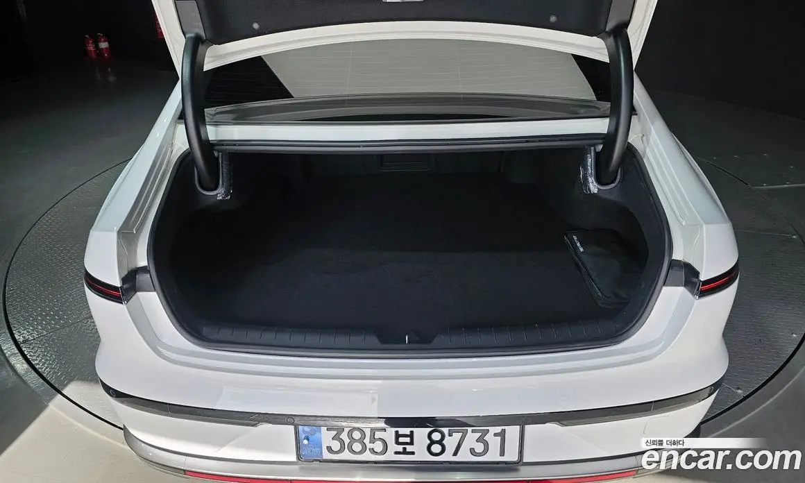 Hyundai Grandeur 2023 3.5 автомат (гидро), фото 27