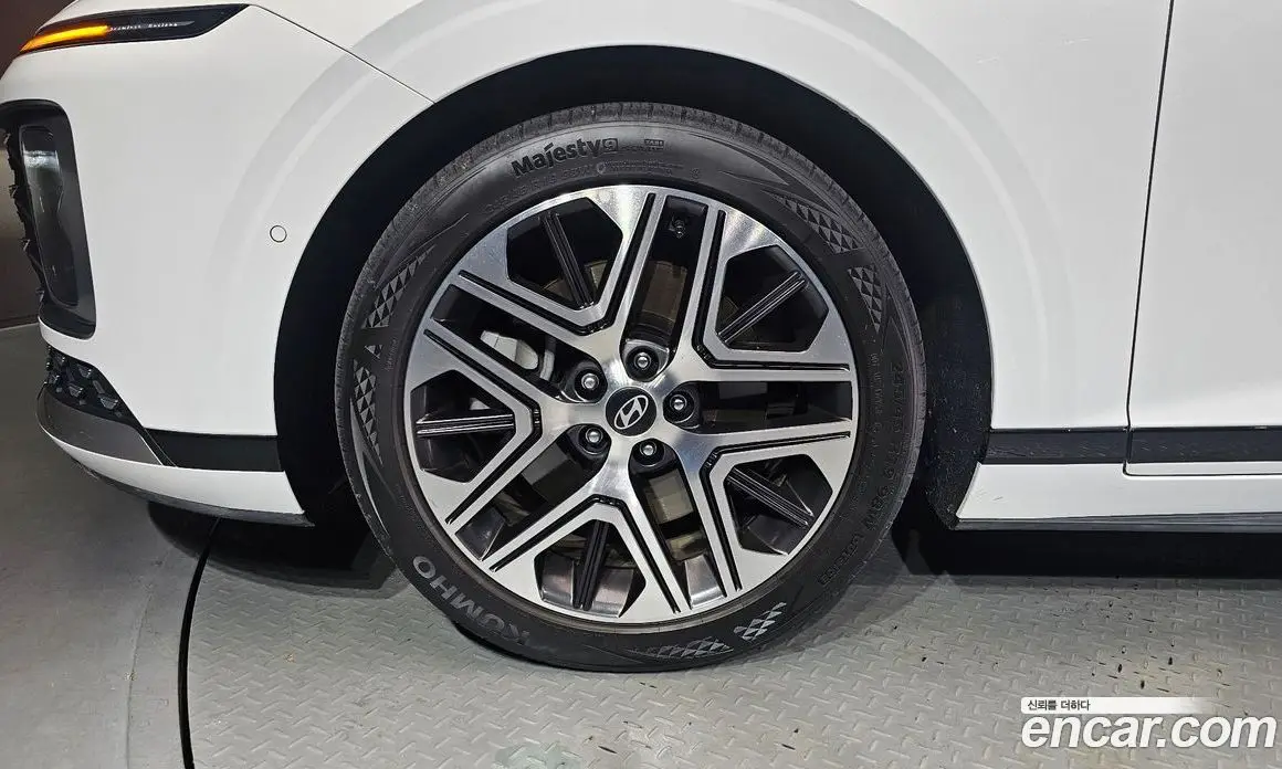 Hyundai Grandeur 2023 3.5 автомат (гидро), фото 5