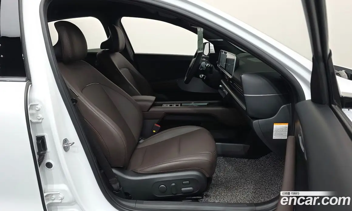 Hyundai Ioniq 6 2022 0.1 автомат (гидро), фото 16