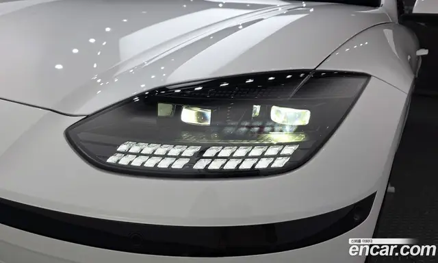 Hyundai Ioniq 6 2022 0.1 автомат (гидро), миниатюра 8