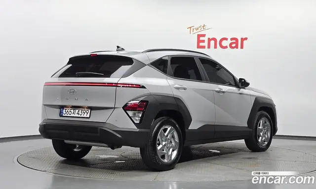 Hyundai Kona 2025 1.6 автомат (гидро), миниатюра 2