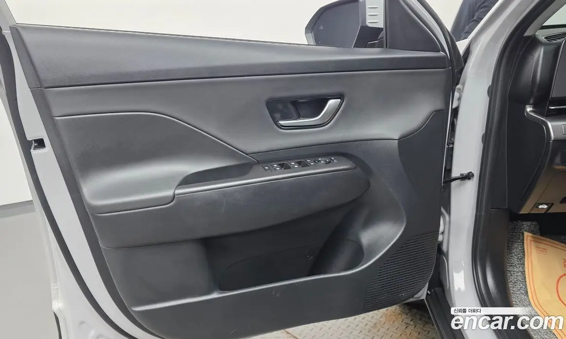 Hyundai Kona 2025 1.6 автомат (гидро), фото 14