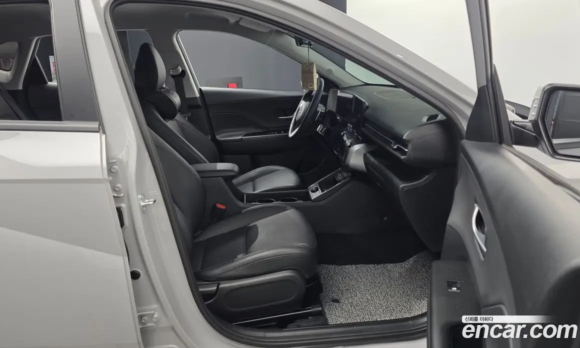 Hyundai Kona 2025 1.6 автомат (гидро), фото 16