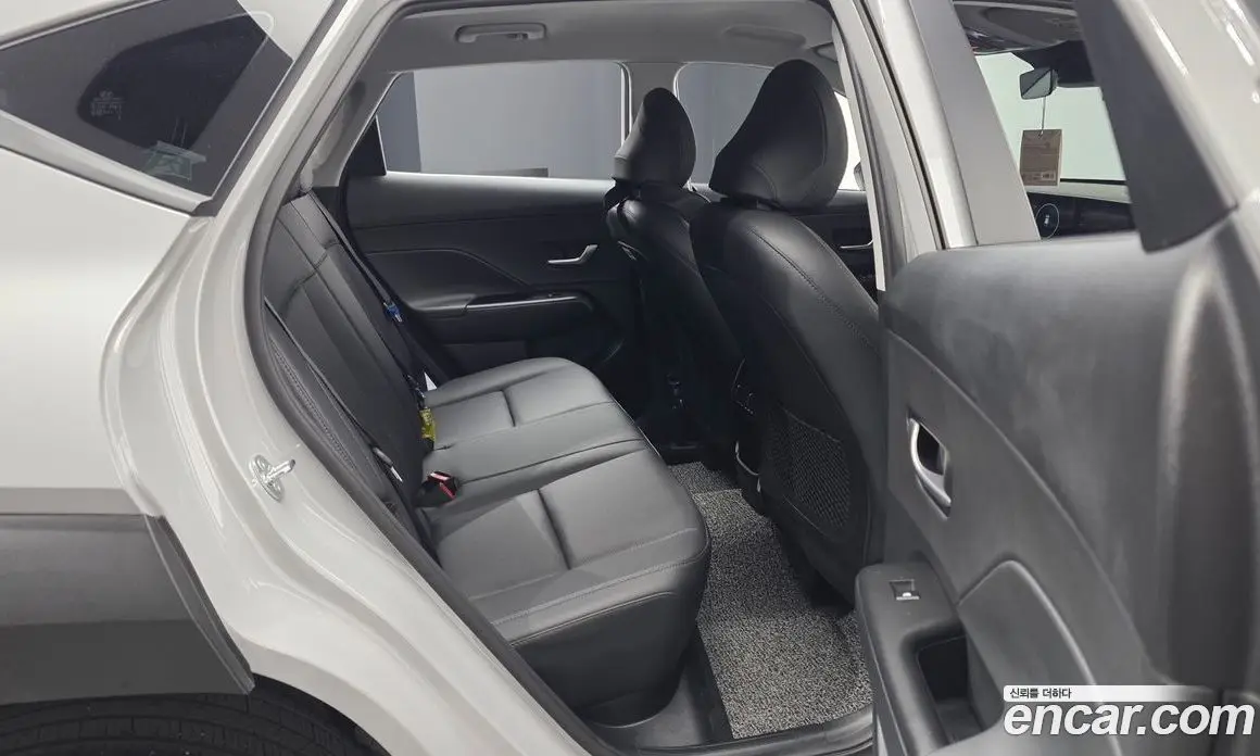 Hyundai Kona 2025 1.6 автомат (гидро), фото 17