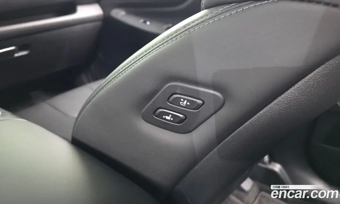 Hyundai Santa Fe 2021 2.5 автомат (гидро), фото 31