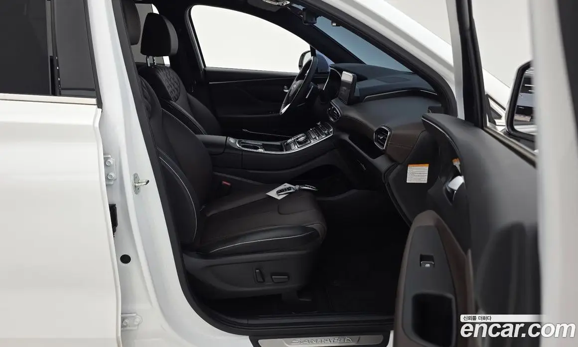 Hyundai Santa Fe 2023 1.6 автомат (гидро), фото 12