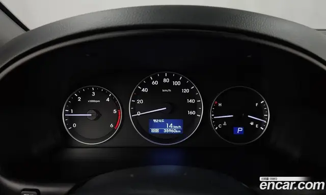 Hyundai Starex 2018 2.5 автомат (гидро), миниатюра 11