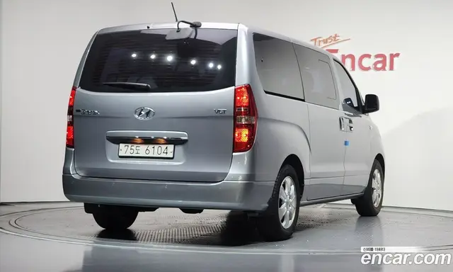 Hyundai Starex 2018 2.5 автомат (гидро), миниатюра 2