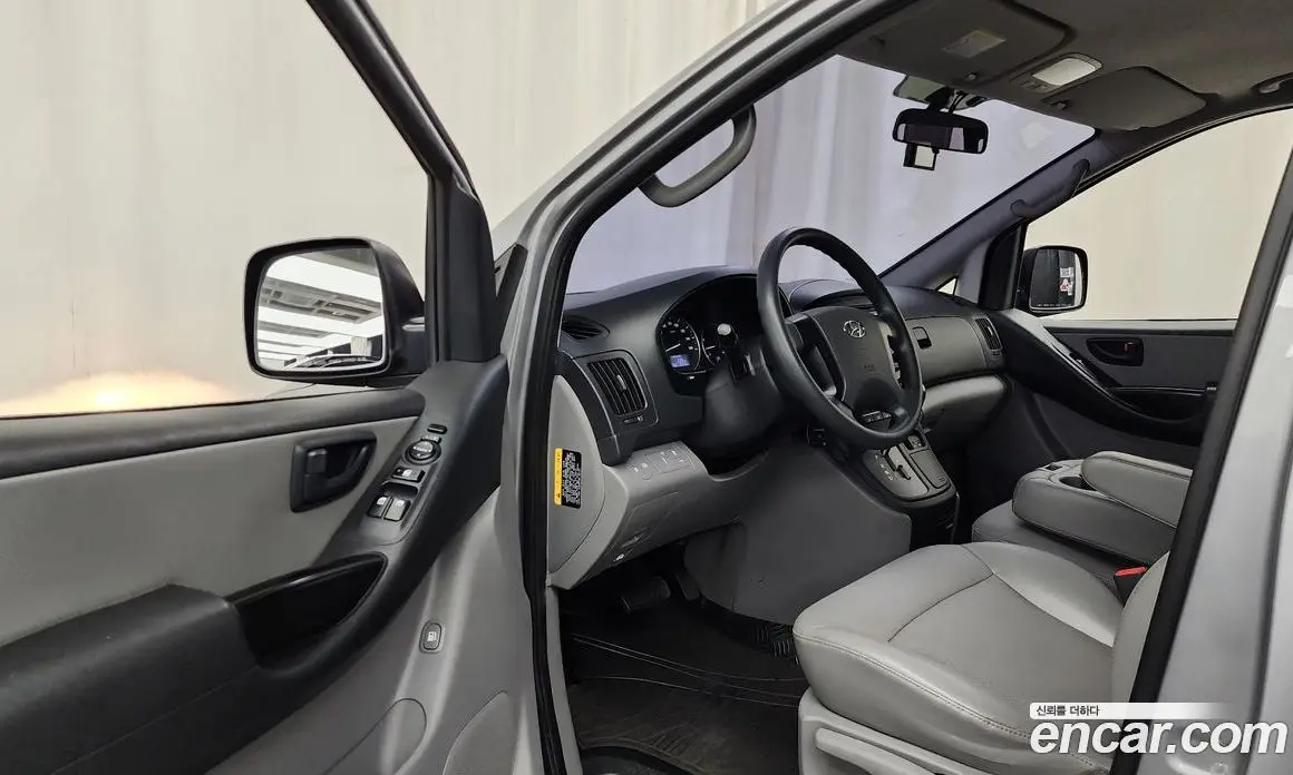 Hyundai Starex 2018 2.5 автомат (гидро), фото 13