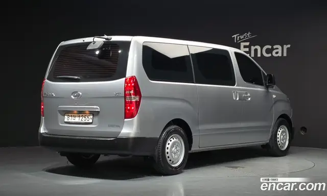 Hyundai Starex 2020 2.5 автомат (гидро), миниатюра 2