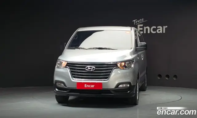 Hyundai Starex 2020 2.5 автомат (гидро), миниатюра 3