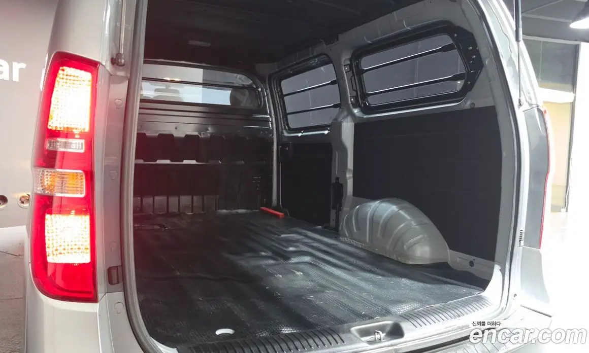 Hyundai Starex 2020 2.5 автомат (гидро), фото 22