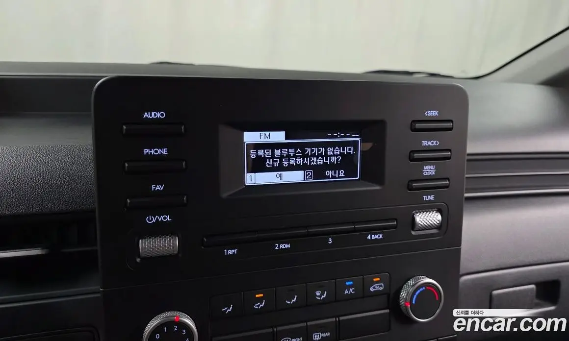 Hyundai Staria 2023 2.2 автомат (гидро), фото 22