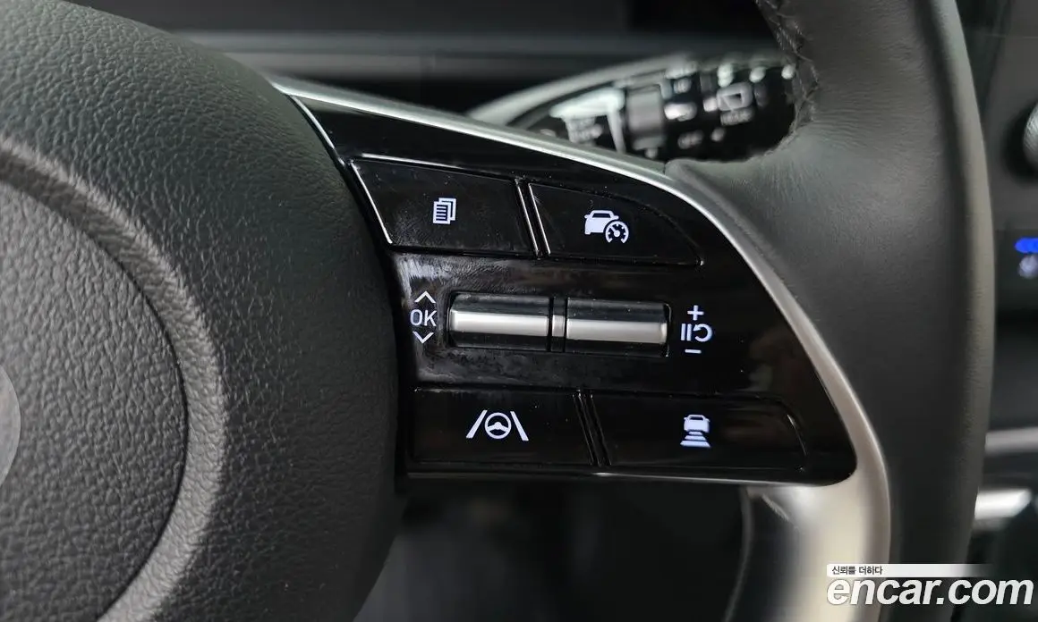 Hyundai Staria 2023 2.2 автомат (гидро), фото 23