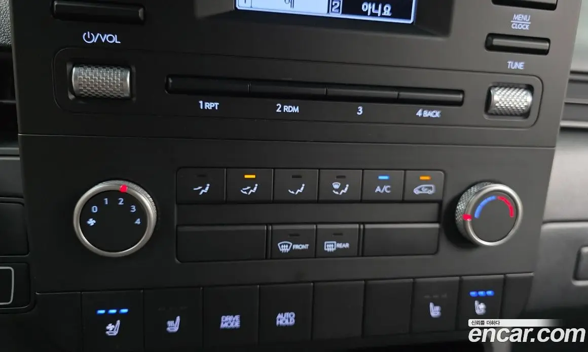 Hyundai Staria 2023 2.2 автомат (гидро), фото 32