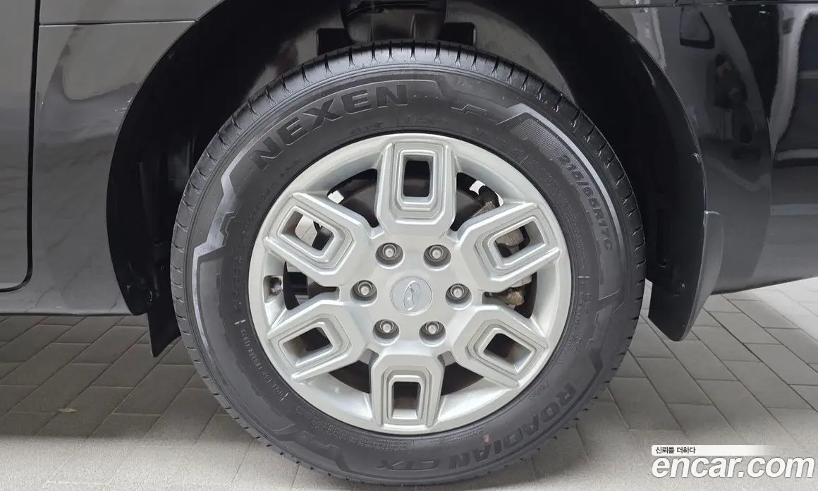 Hyundai Staria 2023 2.2 автомат (гидро), фото 7