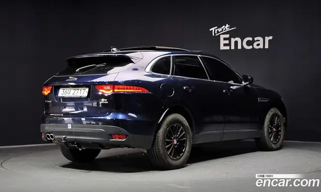 Jaguar F-Pace 2018 2.0 автомат (гидро), миниатюра 2
