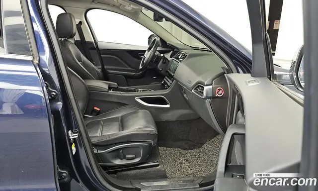 Jaguar F-Pace 2018 2.0 автомат (гидро), миниатюра 11