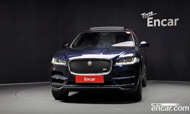 Jaguar F-Pace 2018 2.0 автомат (гидро), миниатюра 3