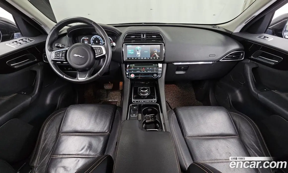 Jaguar F-Pace 2018 2.0 автомат (гидро), фото 7