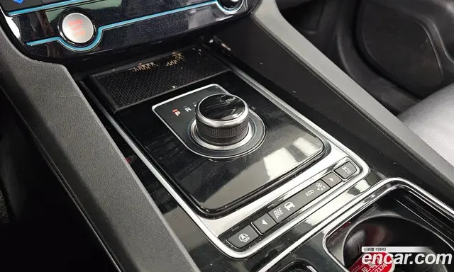 Jaguar F-Pace 2018 2.0 автомат (гидро), миниатюра 9