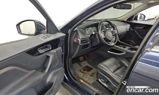 Jaguar F-Pace 2018 2.0 автомат (гидро), миниатюра 10