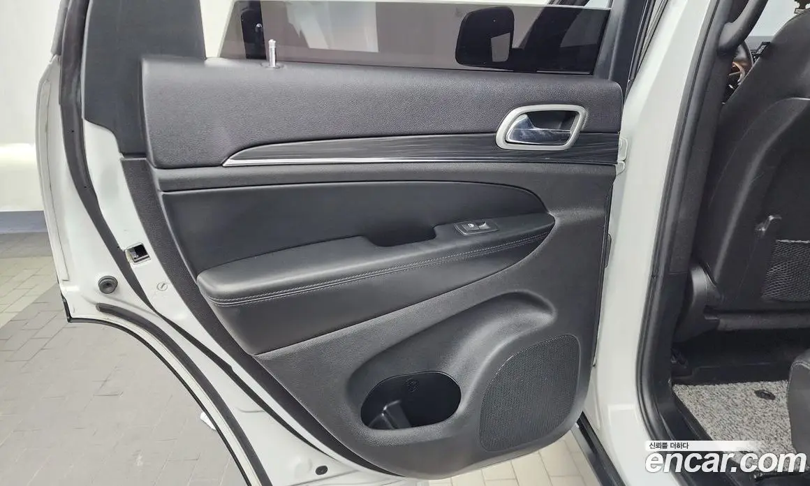 Jeep Cherokee 2019 3.6 автомат (гидро), фото 15