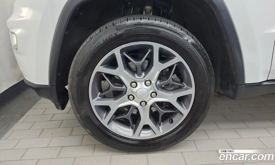 Jeep Cherokee 2019 3.6 автомат (гидро), фото 5