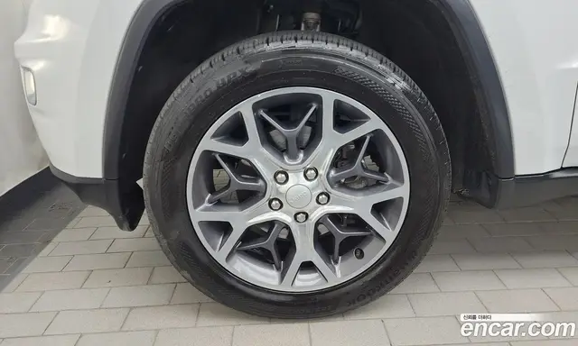 Jeep Cherokee 2019 3.6 автомат (гидро), миниатюра 5