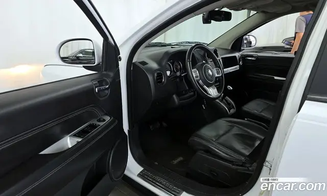 Jeep Compass 2013 2.4 автомат (гидро), миниатюра 10