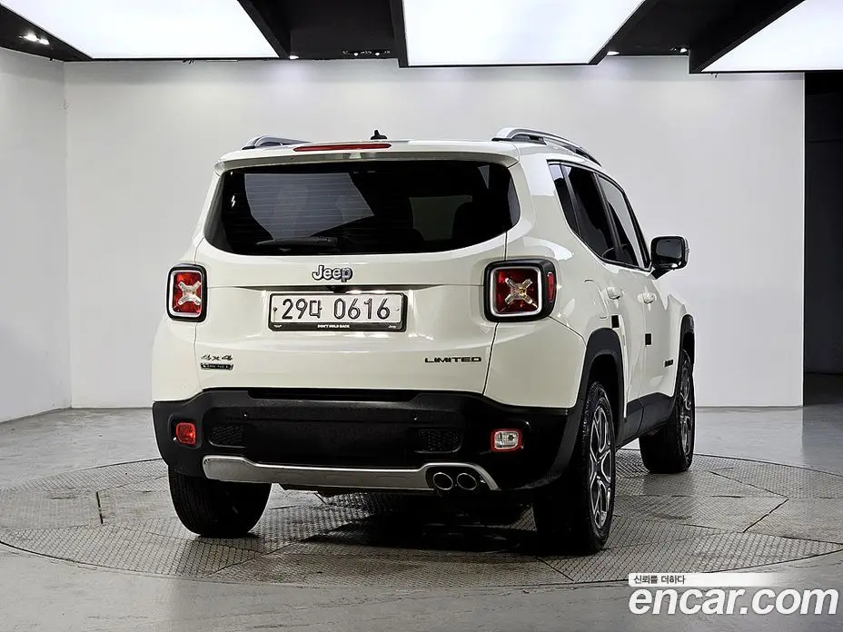 Jeep Renegade 2015 2.0 автомат (гидро), фото 3