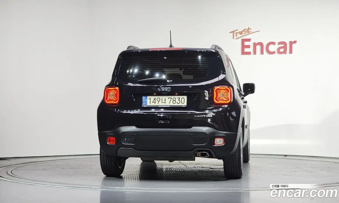 Jeep Renegade 2021 2.4 автомат (гидро), фото 4
