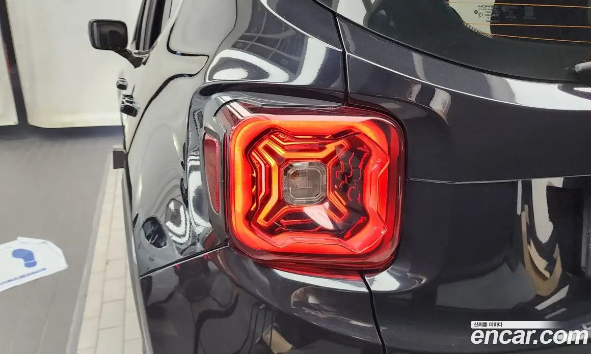 Jeep Renegade 2021 2.4 автомат (гидро), фото 9