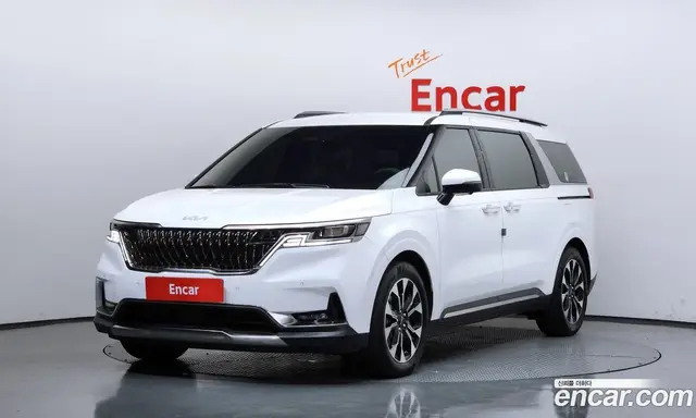 Kia Carnival, 2023, 9 584 км