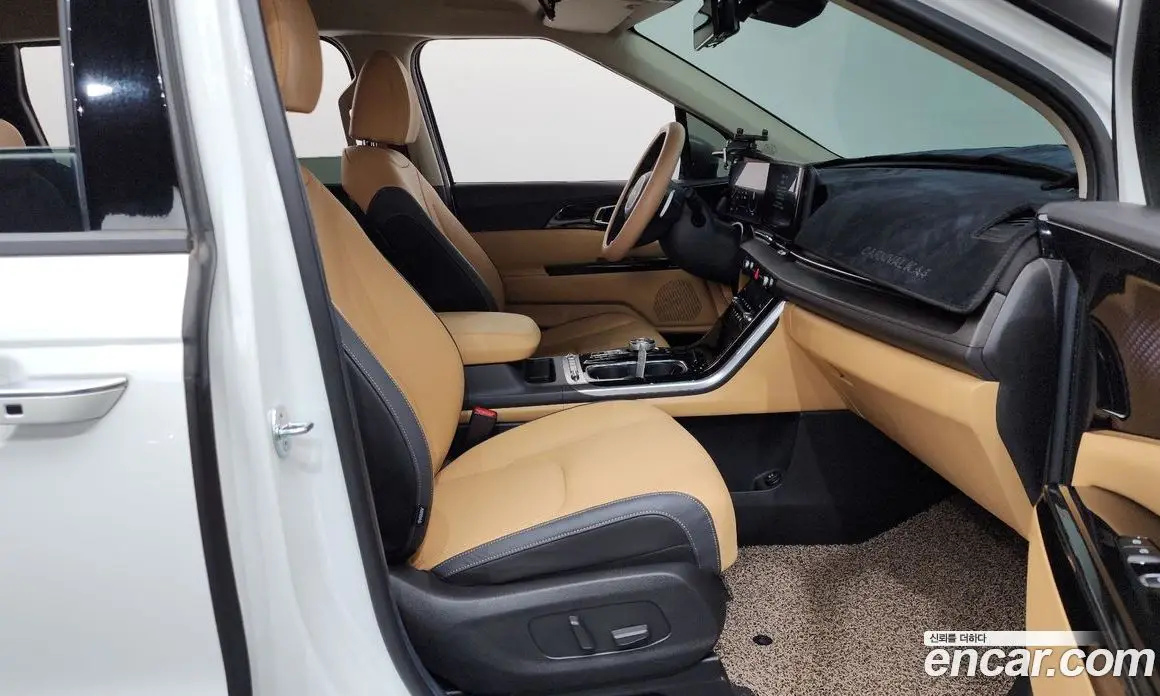 Kia Carnival 2023 3.5 автомат (гидро), фото 16