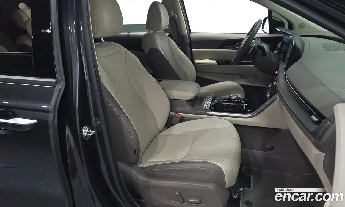Kia Carnival 2023 3.5 автомат (гидро), фото 18