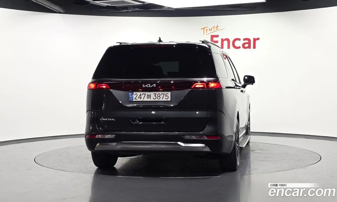Kia Carnival 2023 3.5 автомат (гидро), фото 4