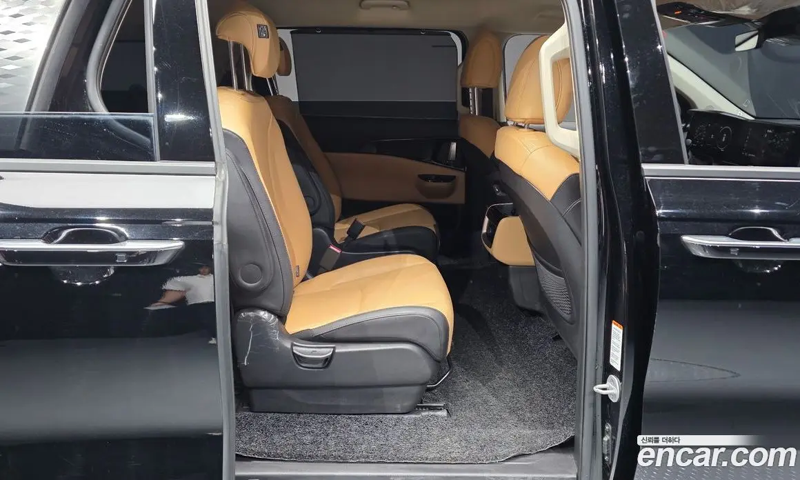 Kia Carnival 2023 3.5 автомат (гидро), фото 12