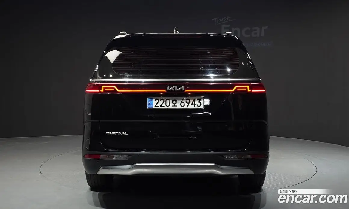 Kia Carnival 2023 3.5 автомат (гидро), фото 4