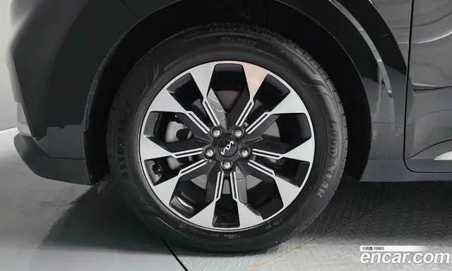 Kia Carnival 2023 3.5 автомат (гидро), миниатюра 5