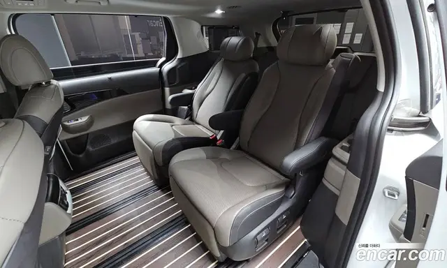 Kia Carnival 2024 2.2 автомат (гидро), миниатюра 12