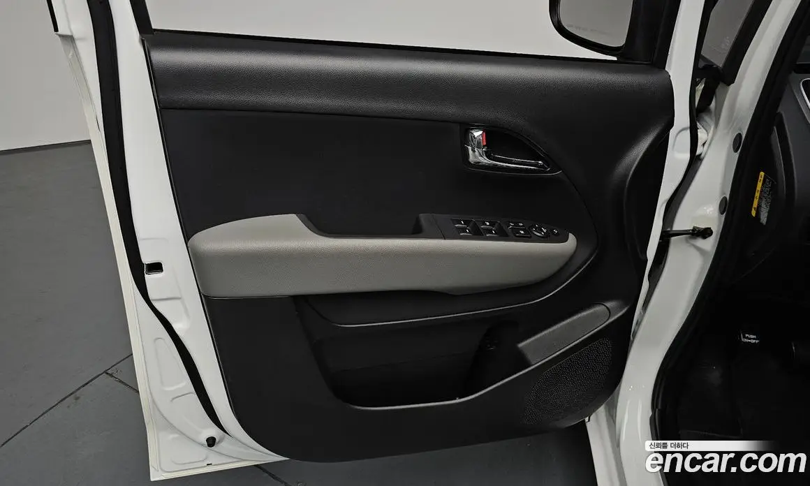 Kia Ray 2022 1.0 автомат (гидро), фото 14