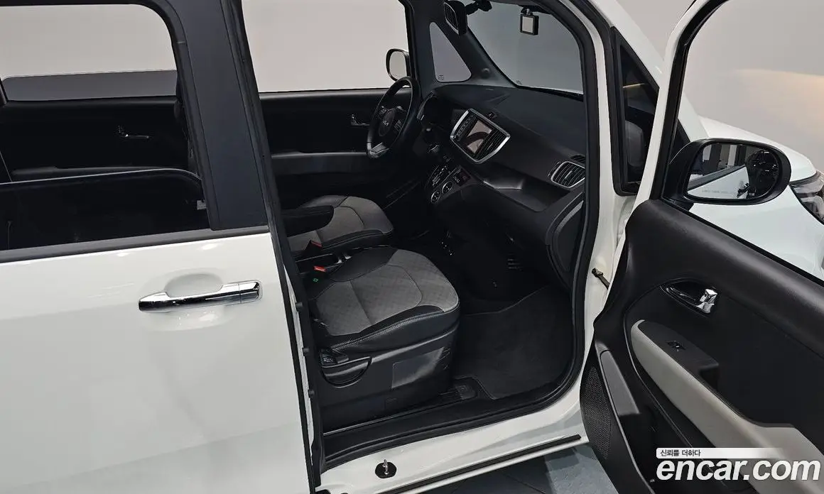 Kia Ray 2022 1.0 автомат (гидро), фото 16
