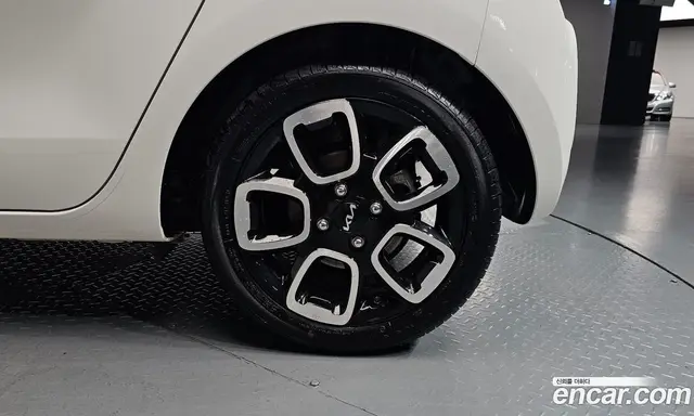 Kia Ray 2022 1.0 автомат (гидро), миниатюра 7