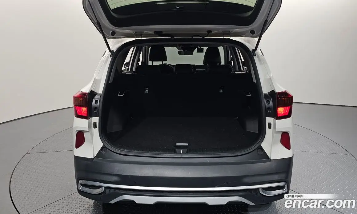 Kia Seltos 2022 1.6 автомат (гидро), фото 20