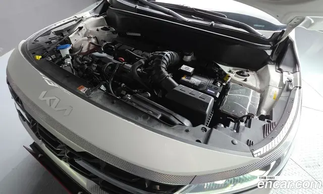 Kia Seltos 2024 1.6 автомат (гидро), миниатюра 6